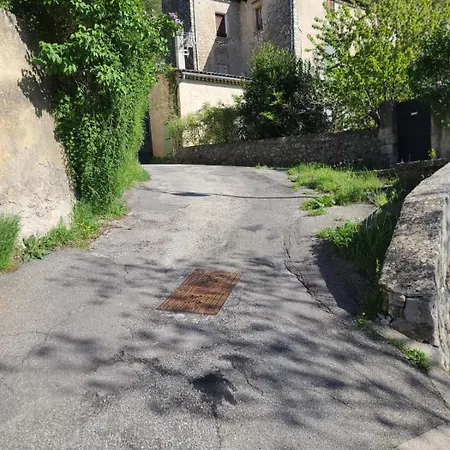 Le De La Baume